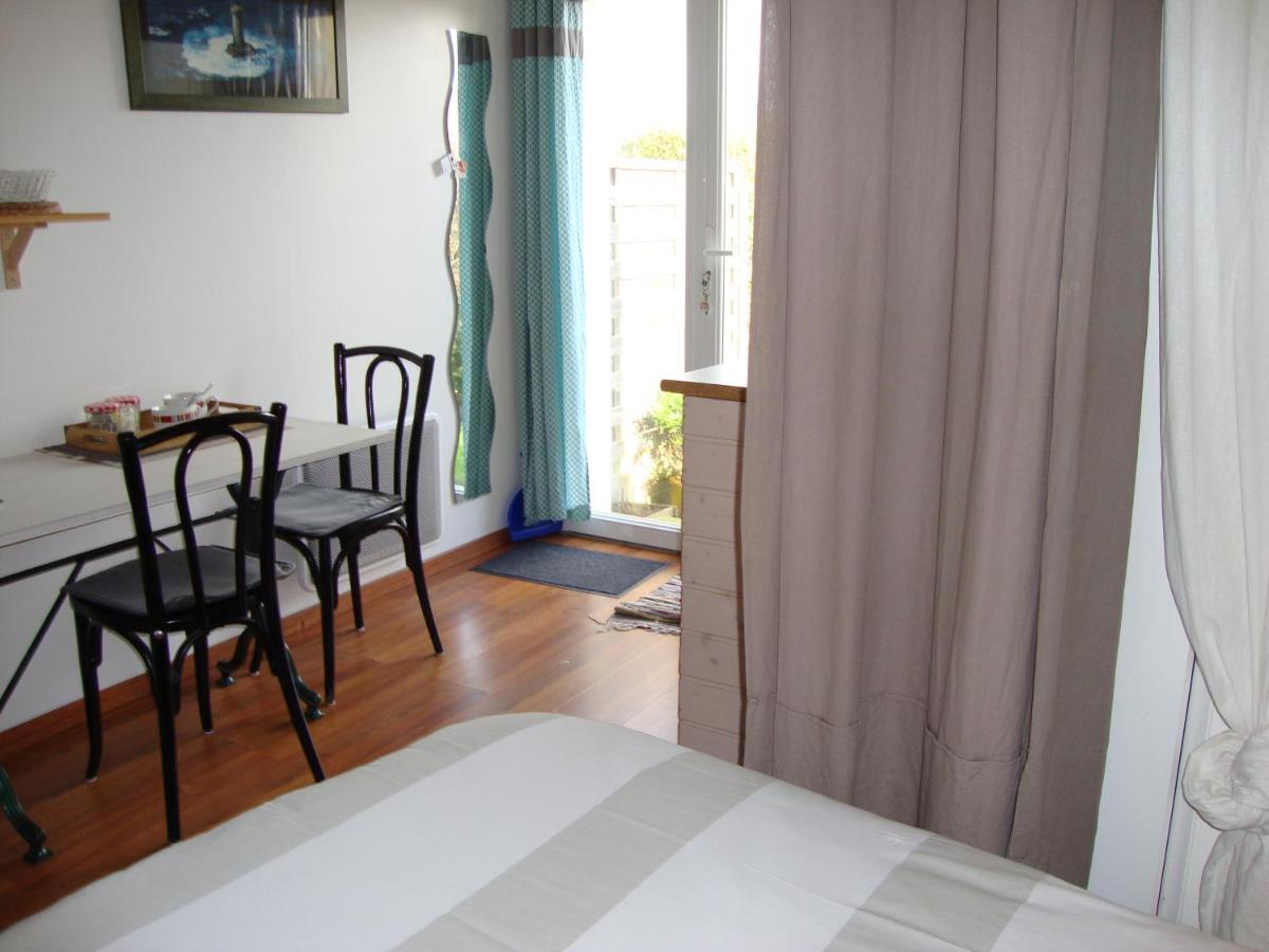 A Pied Vrai Lit Linge Fourni Jardin Apartment