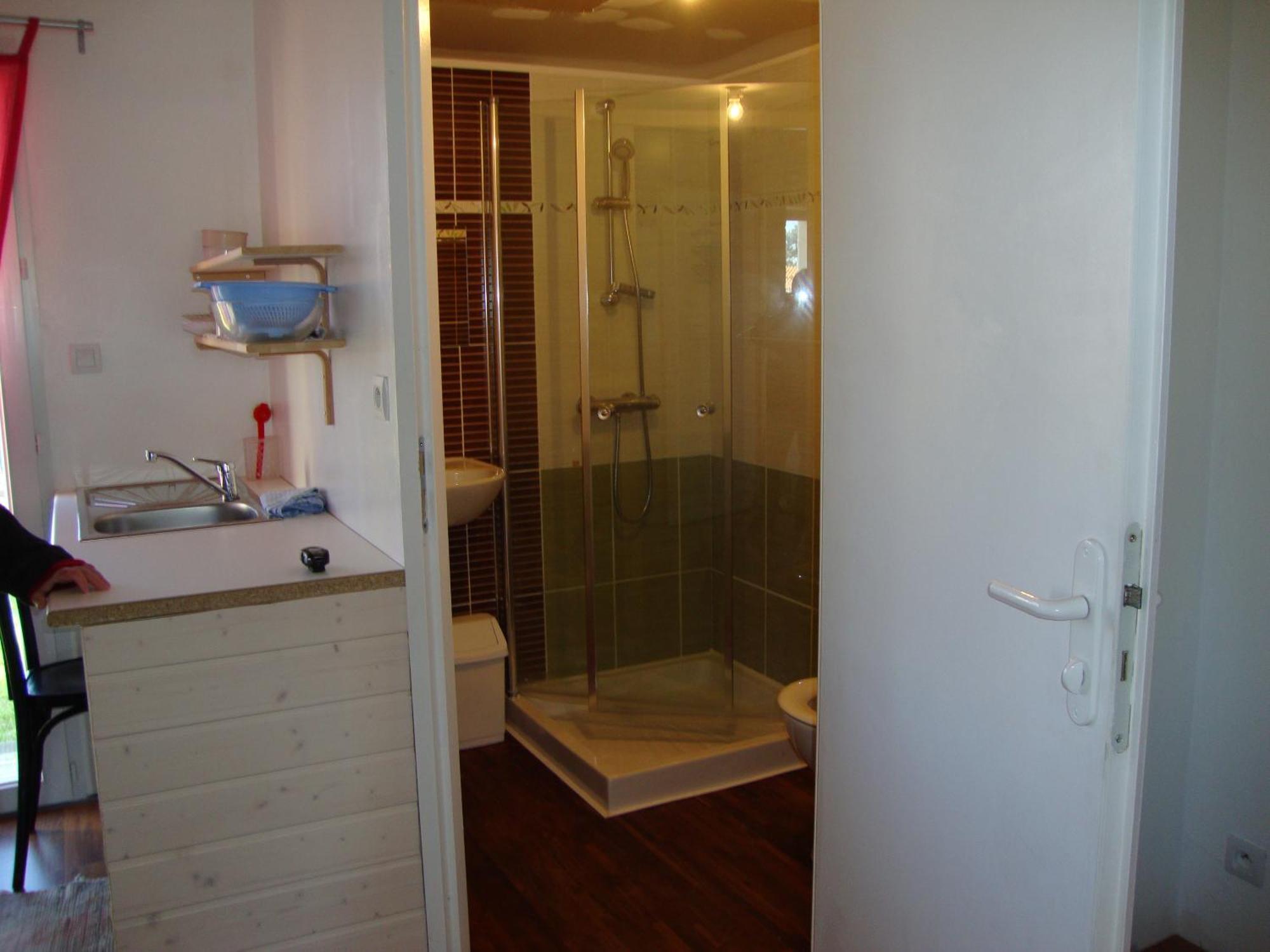 A Pied Vrai Lit Linge Fourni Jardin Apartment