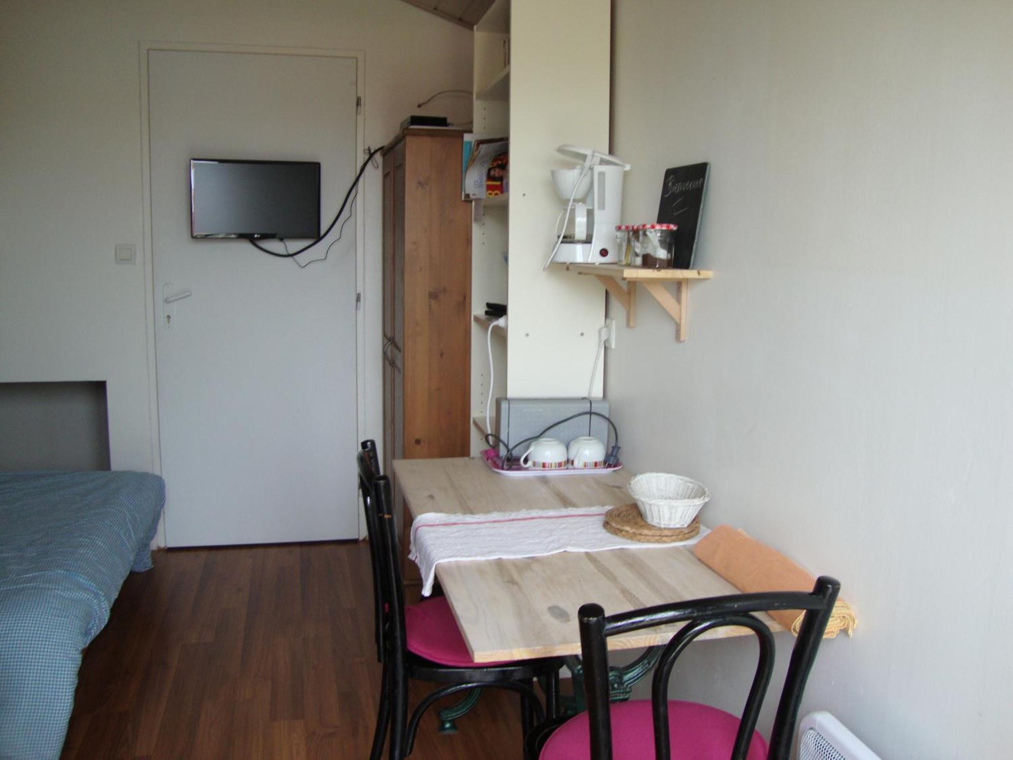 Apartment A Pied Vrai Lit Linge Fourni Jardin